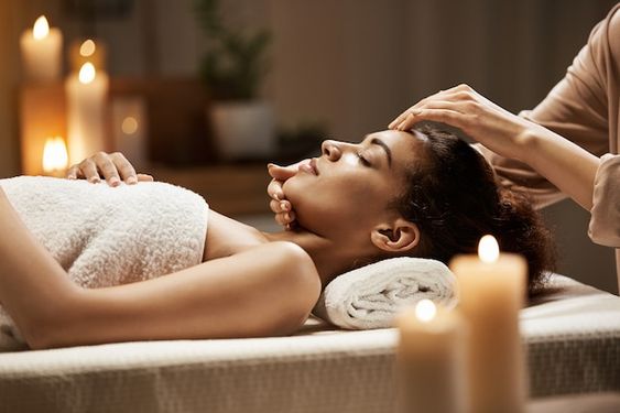 Informații bine de știut despre masajul tantric din intimitatea locuinței
